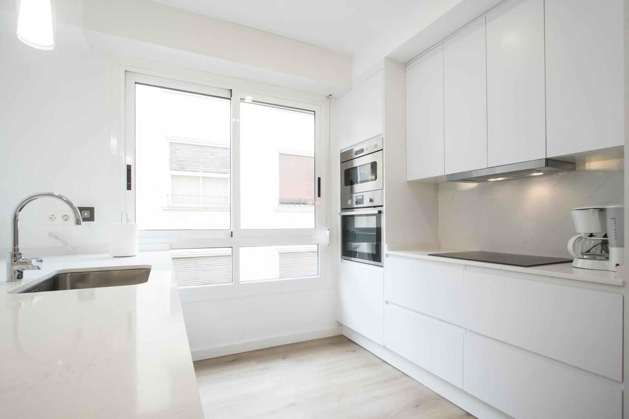 4 Bedroom/3 Baths W/ Ac In Near Beach! Alicante Buitenkant foto